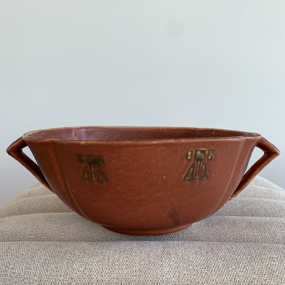 Vintage Japanese bowl glazed and handpainted
